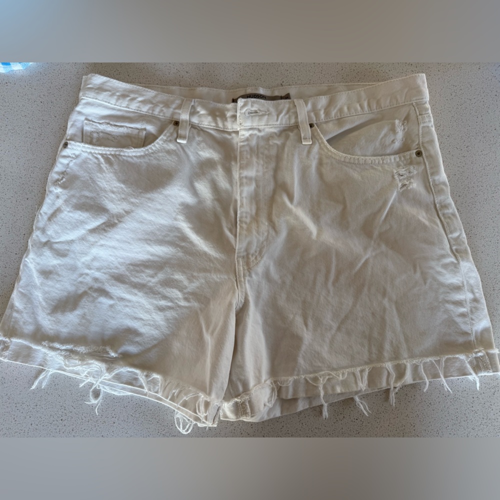 Hudson Women's White Frayed Hem Shorts